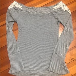 Hem & Thread boatneck top